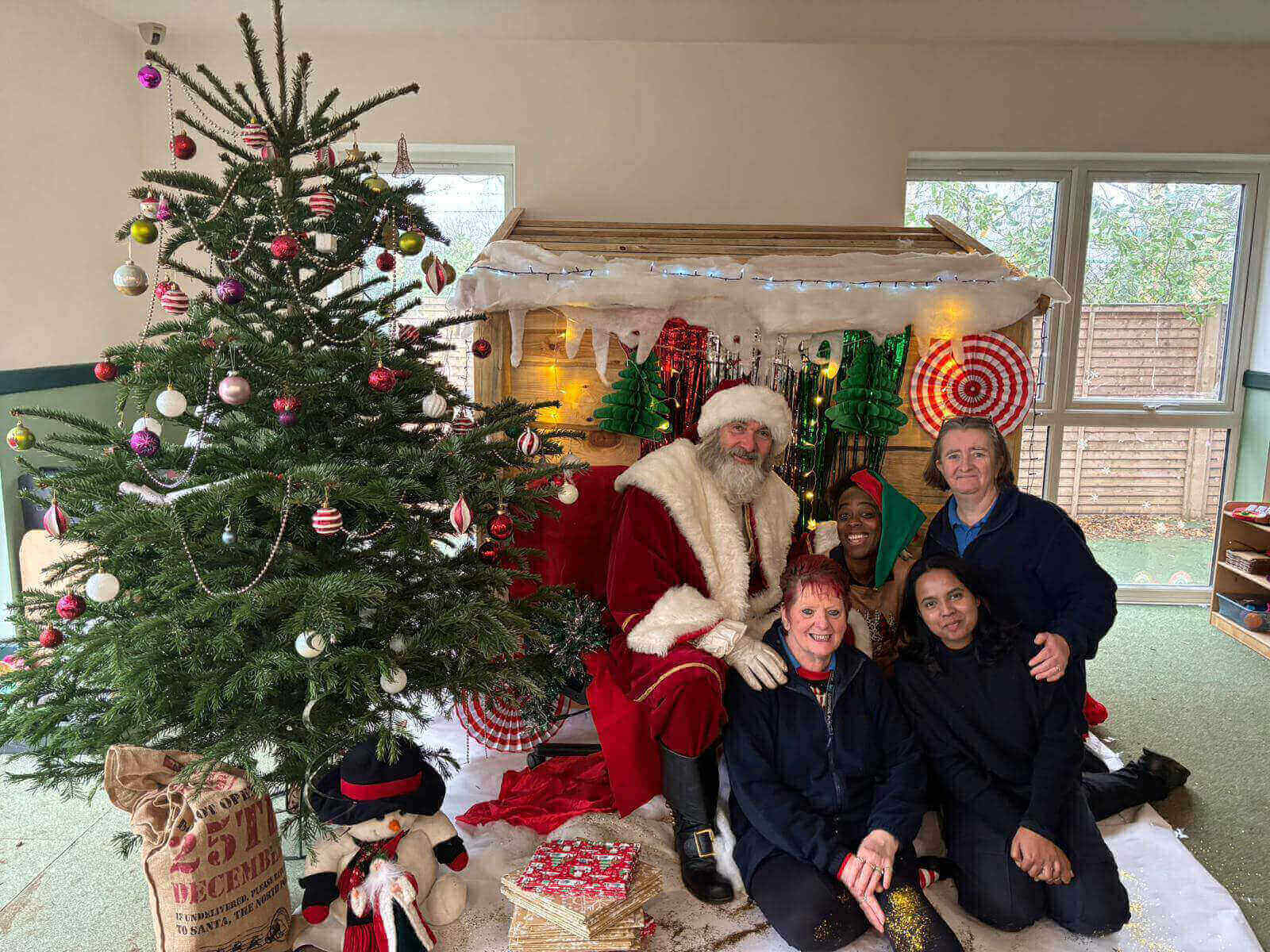 santa-grotto